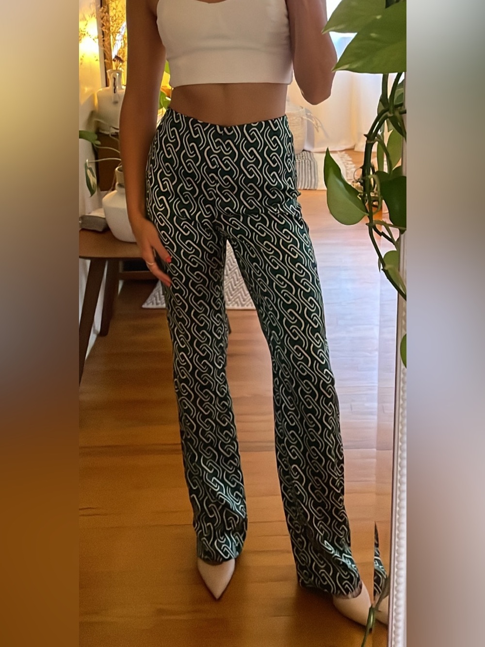 Green and White Chain-Print Wide-Leg Pants